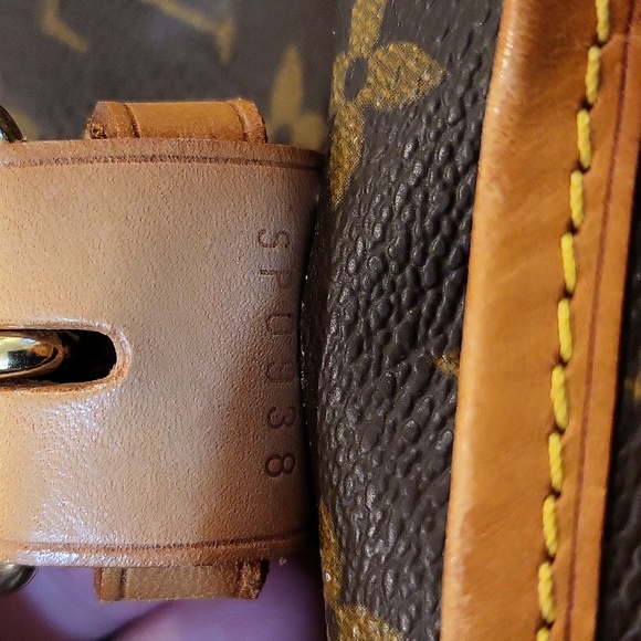 Louis Vuitton Chasse Sac Hunting Bag - Picture 9 of 13